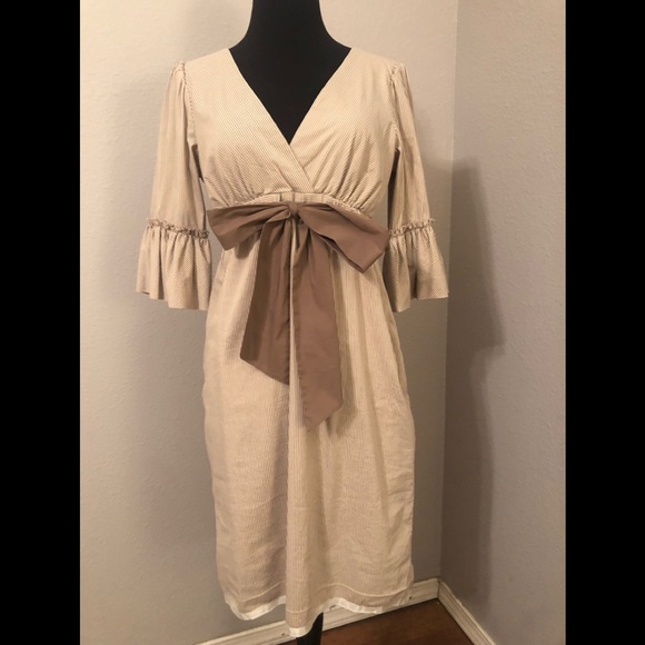 BCBGMaxAzria Dress in beautiful condition - Picture 2 of 9